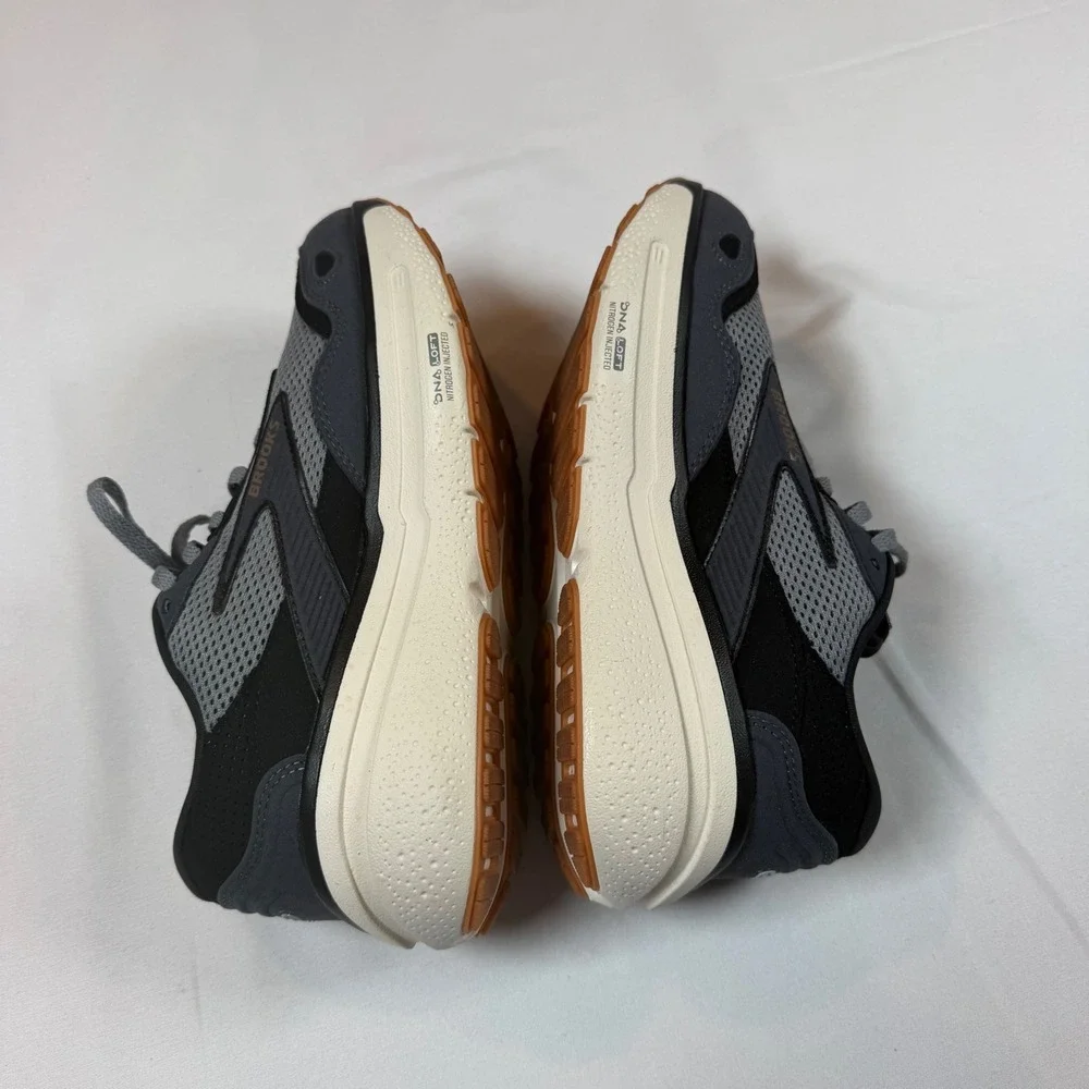 Brooks Ghost Max Womens Running Shoes Black Primer Biscuit 1204331B091 Sz 8 EUC